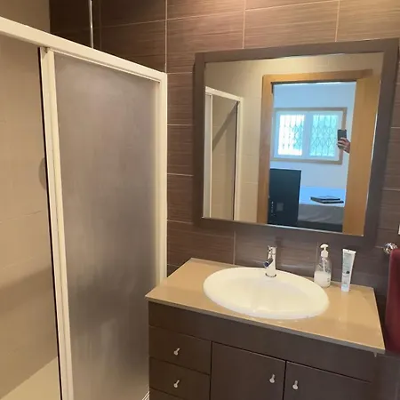 Aeroporto Δωμάτια σε οικογενειακή κατοικία Lisboa